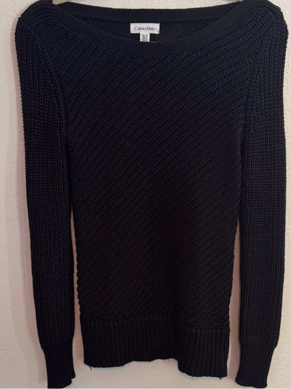 Calvin Klein Black Scoop Neck
Knit Pullover